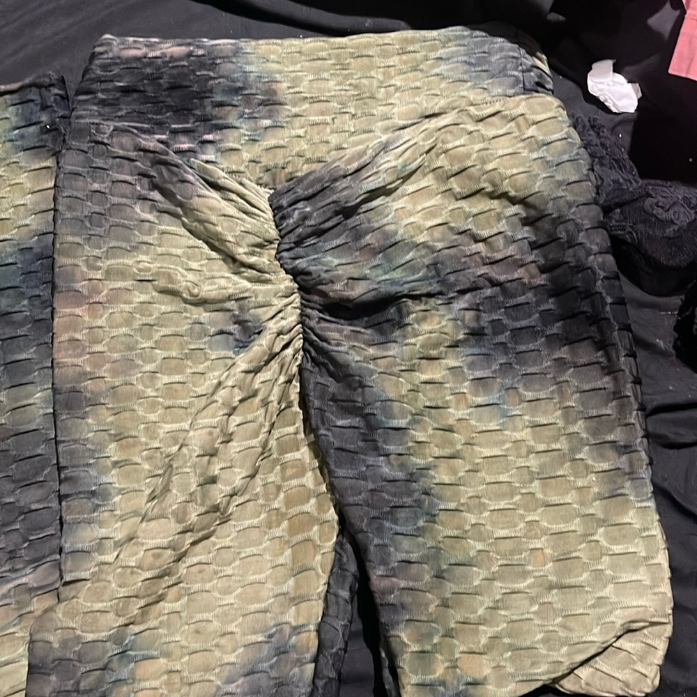 Viral TikTok leggings and yes, they do have that effect